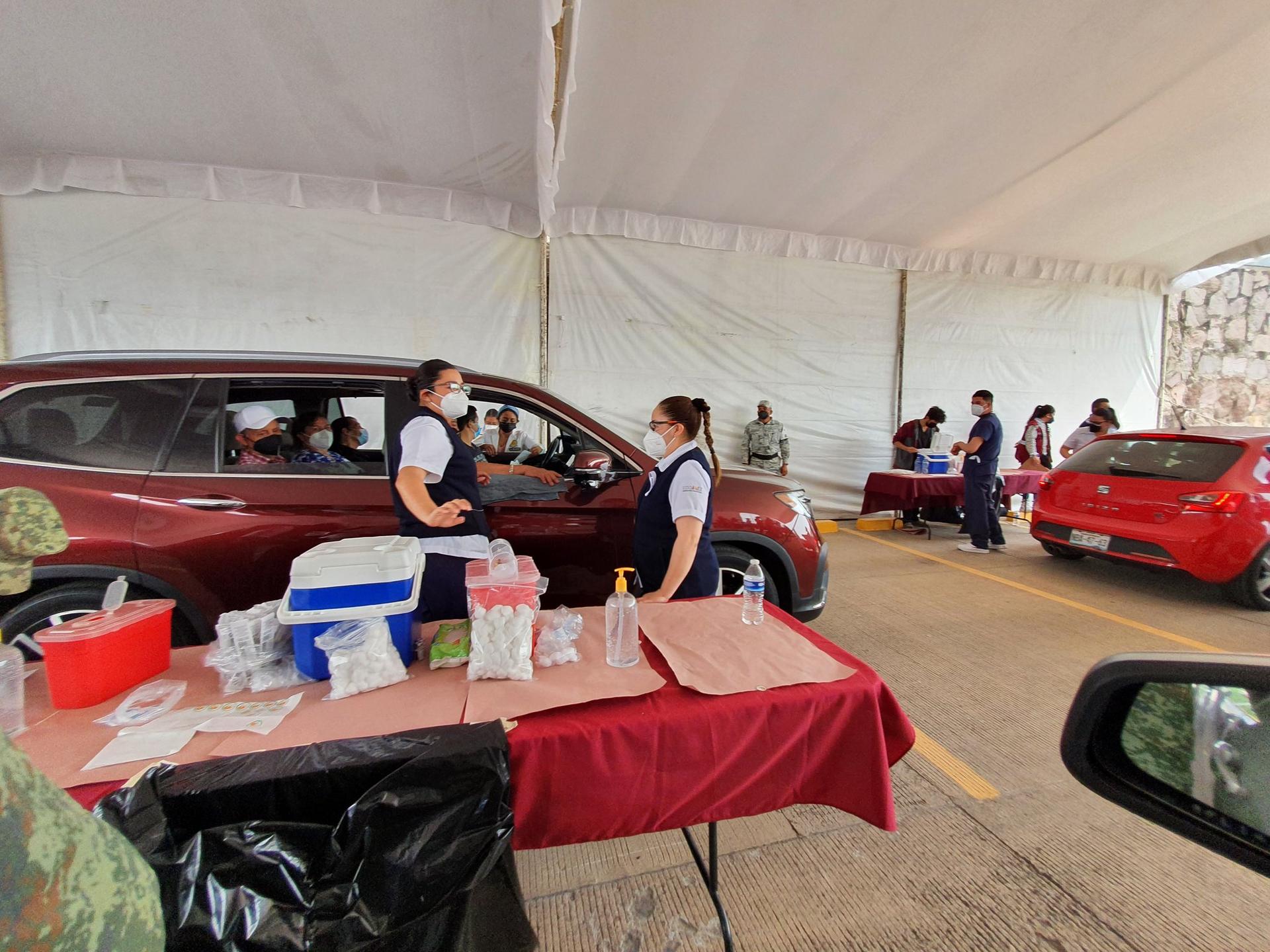 Caos en el Estado de México por vacunación.