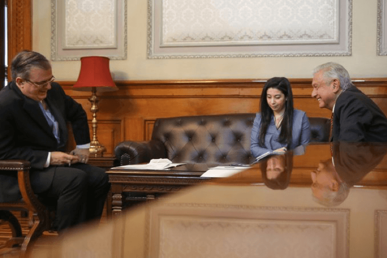 AMLO recibe primera llamada por parte de la Vicepresidenta de Estados Unidos Kamala Harris