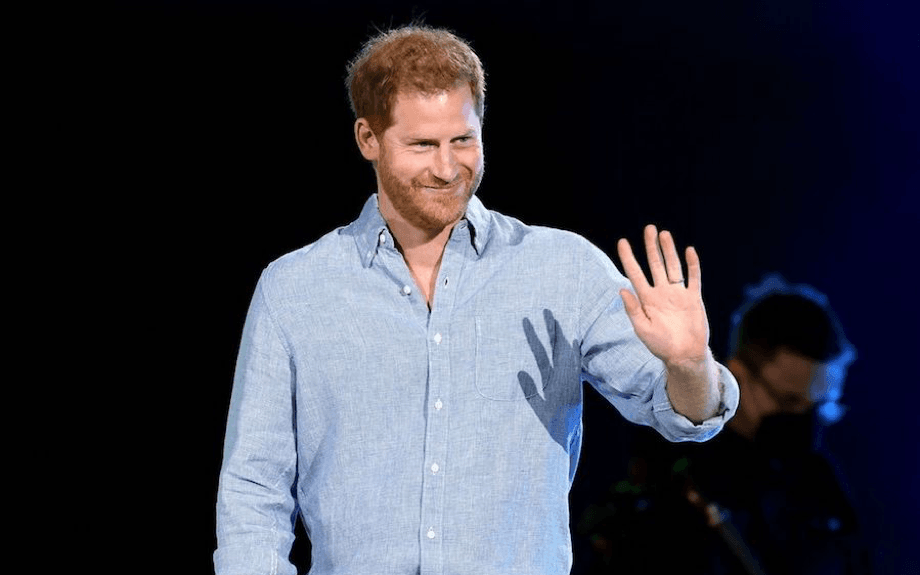 Piden que el príncipe Harry renuncie a su título.