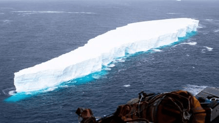 Checa el momento del nacimiento del Iceberg más grande del mundo