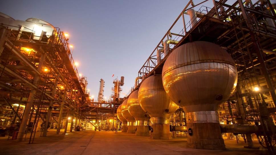 Se espera finalizar la compra de la refinería de Deer Park en las primeras semanas de 2022