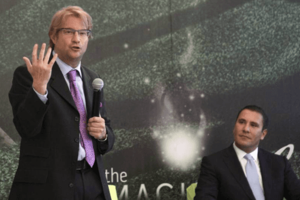 Fiscalía General de Justicia gira orden de aprehensión contra Andrés Roemer por violación