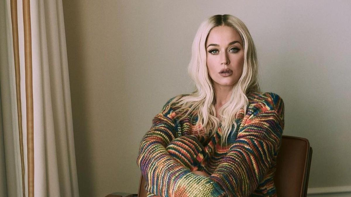 Katy Perry impacta en sesión fotográfica al lucir un cuerpazo luego de ser mamá