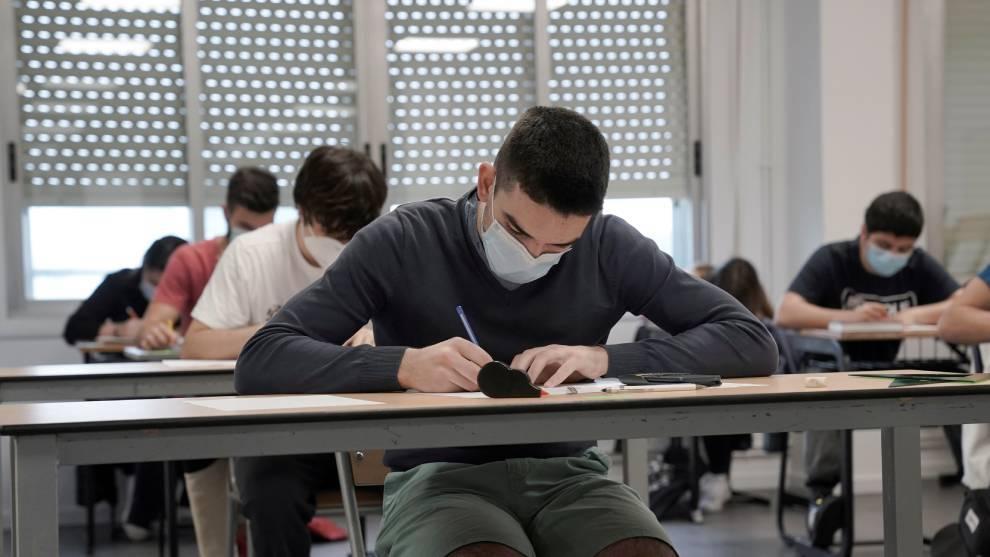 Universitarios ya pueden tramitar beca Jóvenes Escribiendo el Futuro