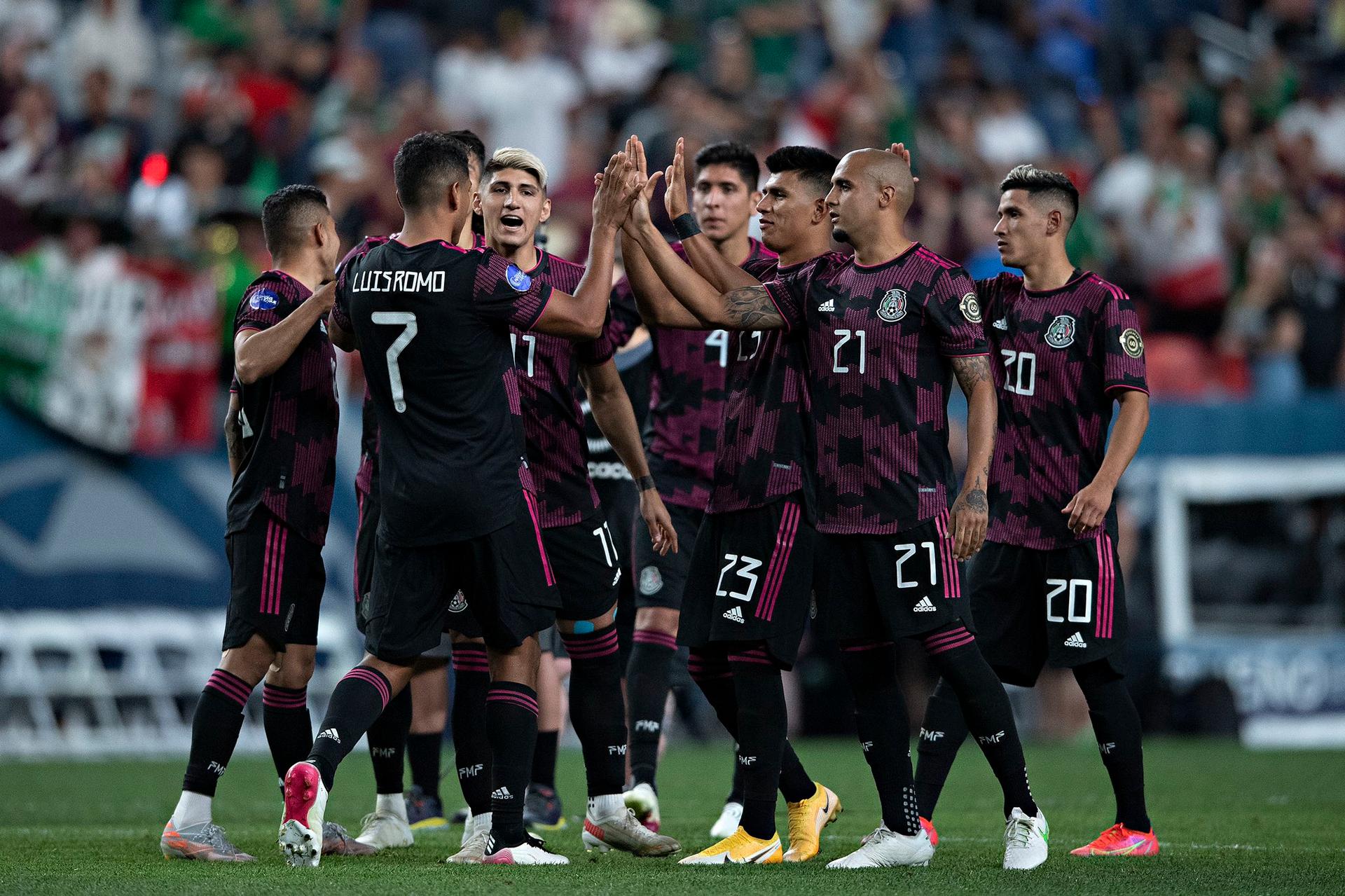 México empató con Canadá