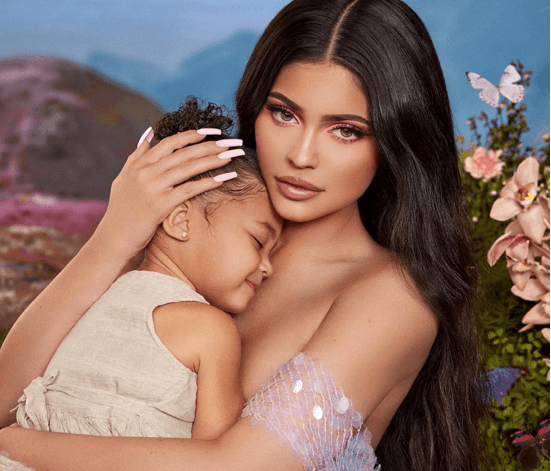 Kylie Jenner anuncia nueva línea de cuidado de la piel para bebés, inspirada en Stormi