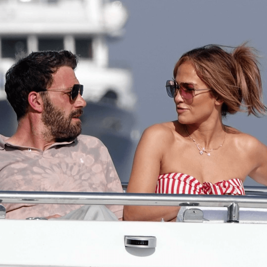 Ben Affleck consiente a Jennifer López con un lujoso collar por su cumpleaños 52