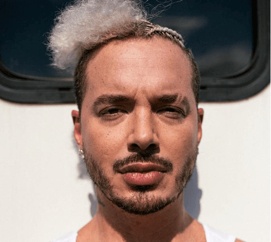 J Balvin pide disculpas por el controversial video de su canción “Perra”