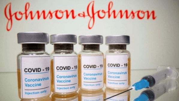 La FDA reporta nuevas complicaciones de la vacuna Johnson &#038; Johnson