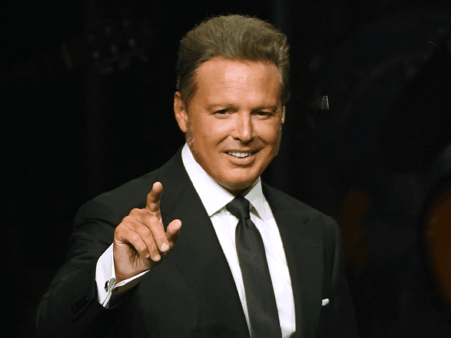 Se agotan en minutos los últimos boletos de Luis Miguel