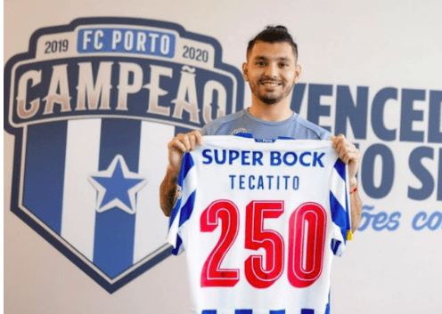 Tecatito Corona ya tiene pasaporte portugués