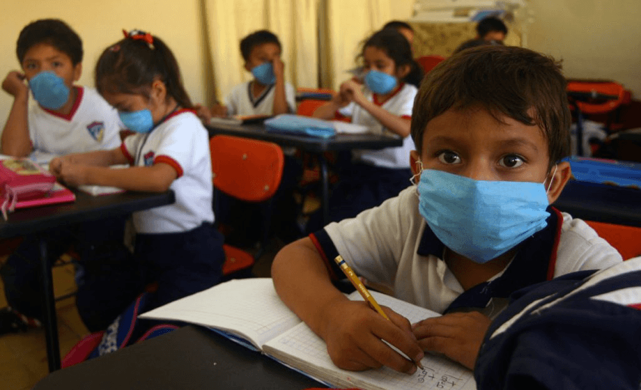 Ajustan semáforo epidemiológico: Las clases presenciales son oficialmente una actividad esencial