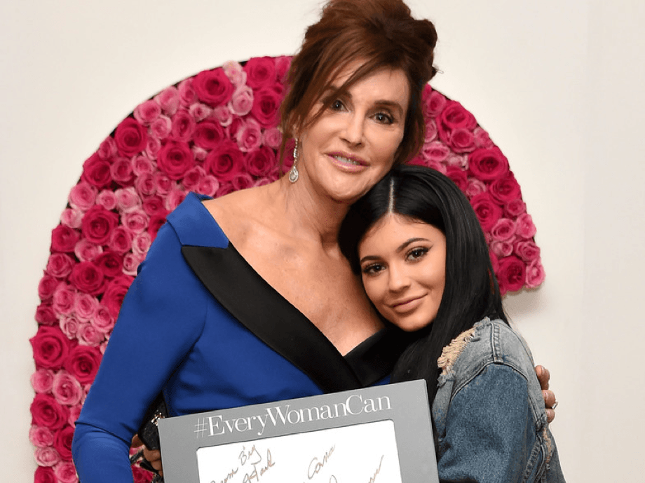 Kylie Jenner furiosa con Caitlyn Jenner por revelar el secreto de su embarazo