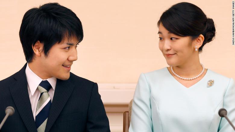Princesa Mako de Japón renuncia a la realeza para casarse con su novio plebeyo