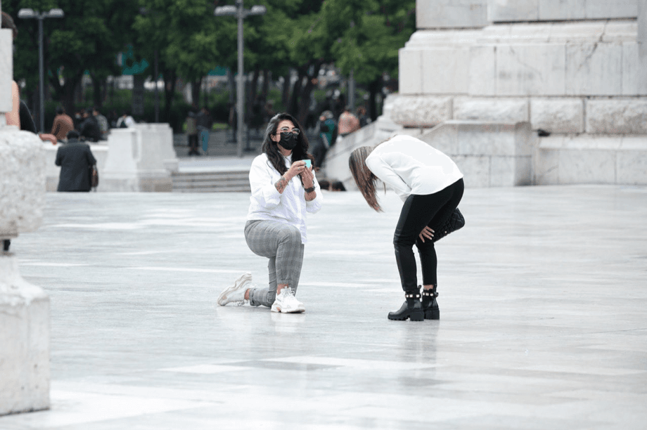 ¡Dijo que Sí! Propuesta de matrimonio en la Torre Latino derrite los corazones de los capitalinos