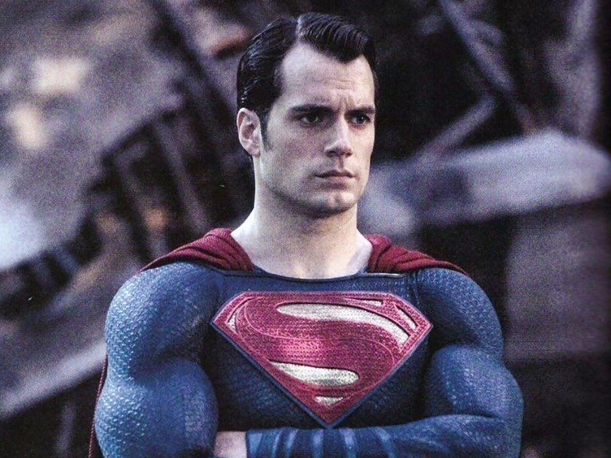 ¡Oh no! Henry Cavill no será Superman