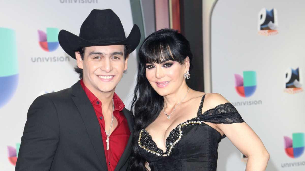 Maribel Guardia podría demandar a la funeraria que tomó imágenes del cuerpo de su hijo