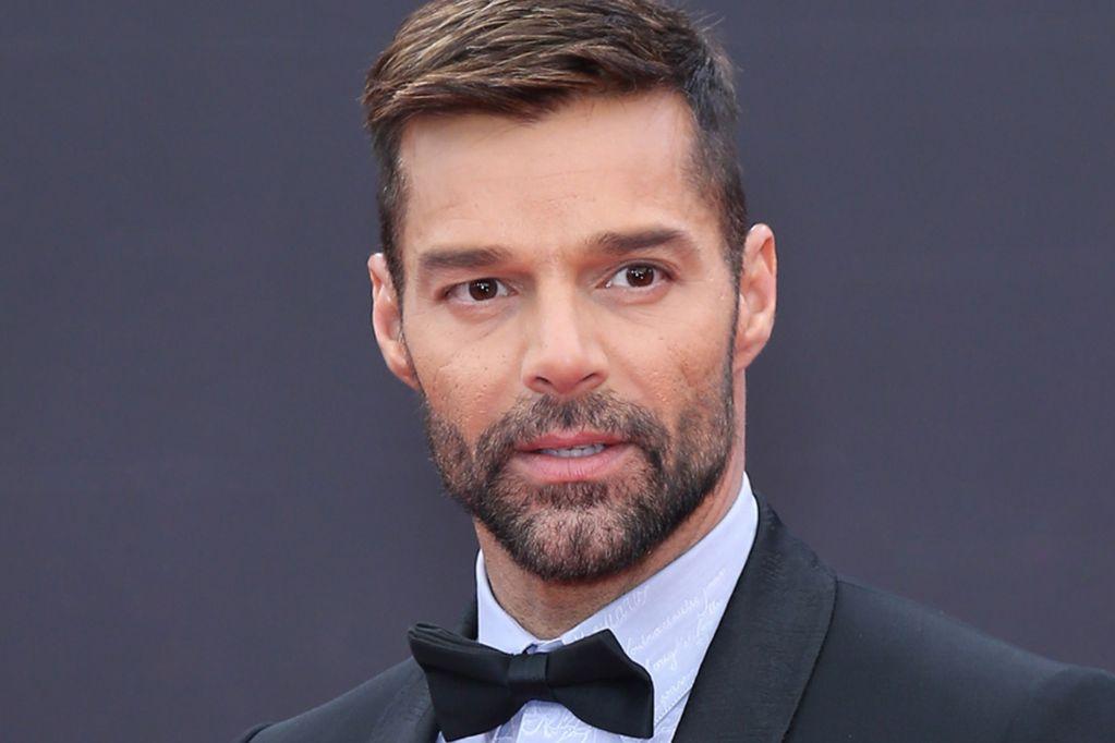 Ricky Martin es sorprendido por sus gemelos en el escenario