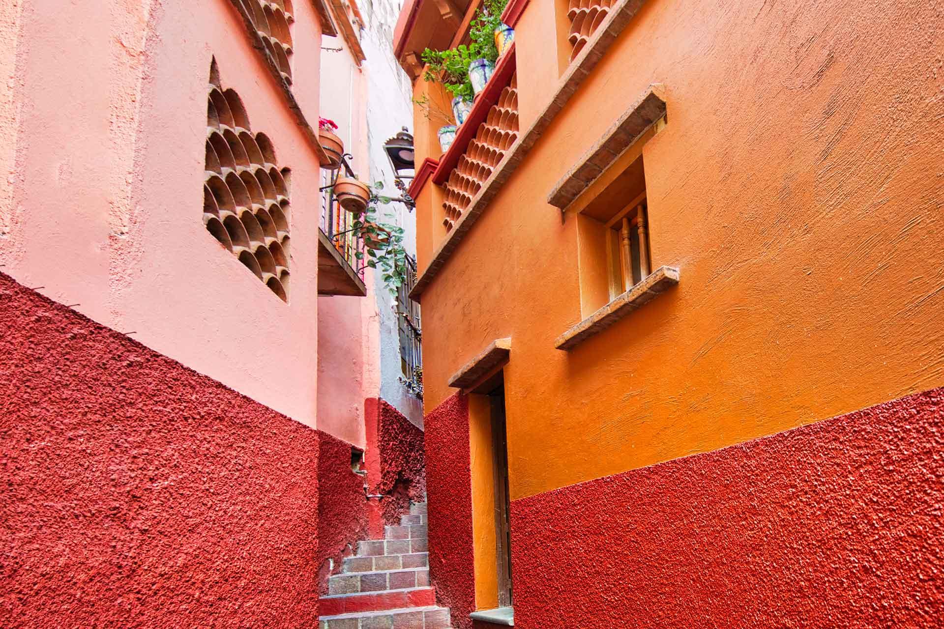 Reforzarán vigilancia en el Callejón del Beso durante el festival Cervantino