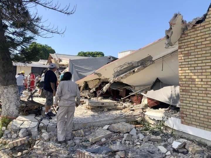 Colapsa techo en iglesia de Ciudad Madero, Tamaulipas hay once personas fallecidas 