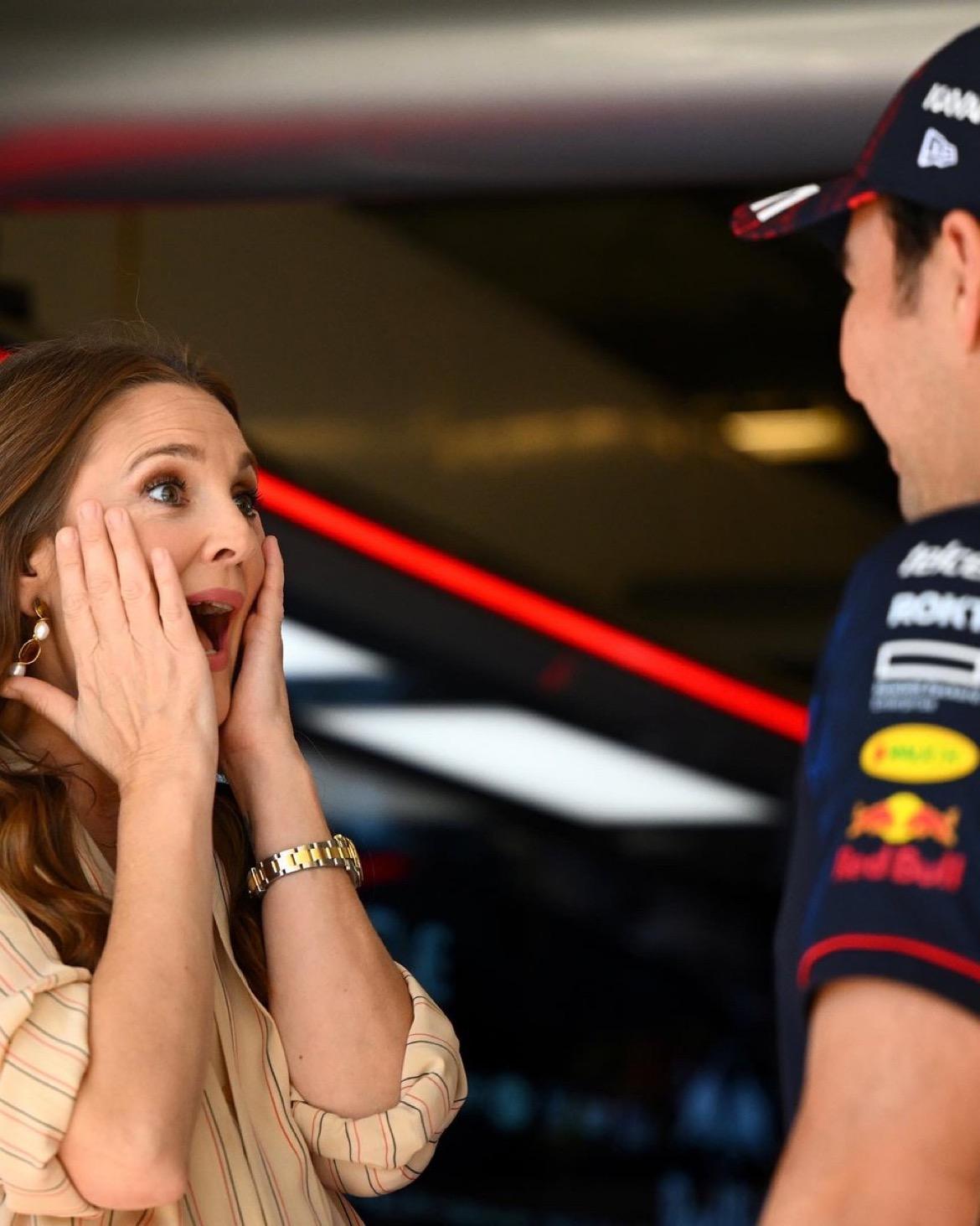 Drew Barrymore conoce a Checo Pérez en Austin, Texas