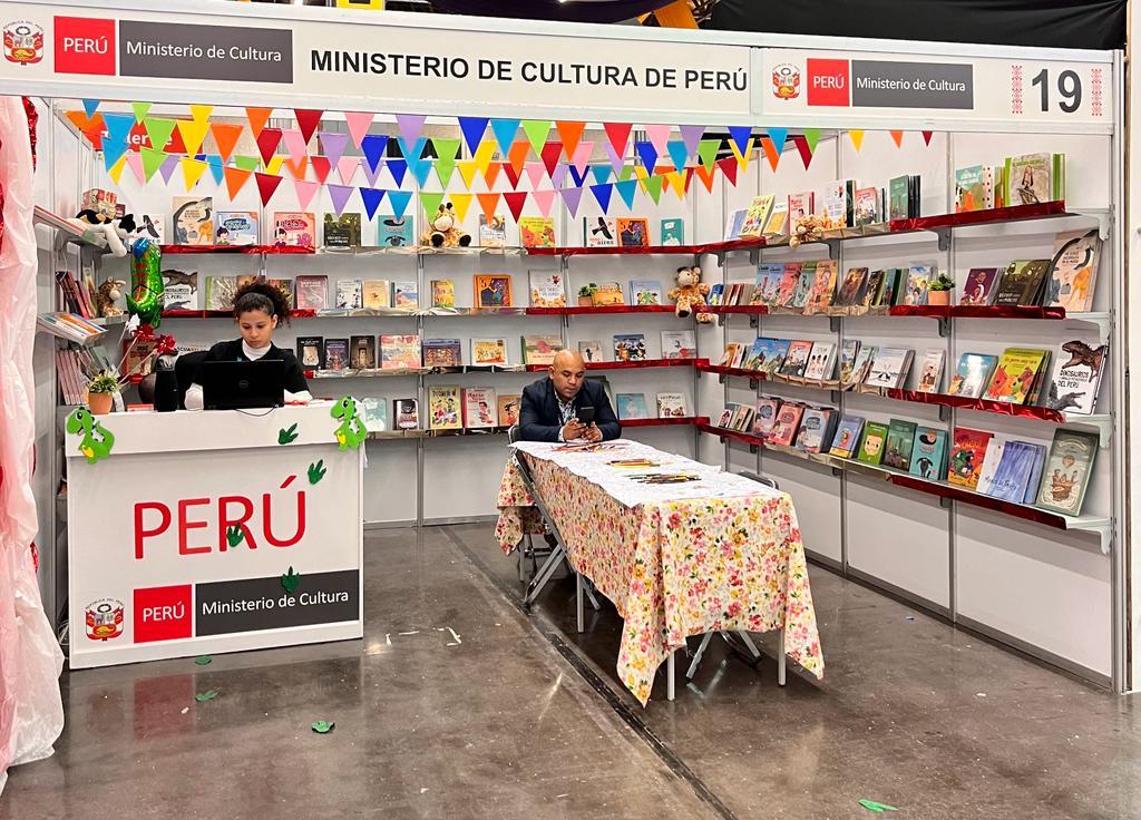 Perú impulsa la lectura en México a través de la FIL
