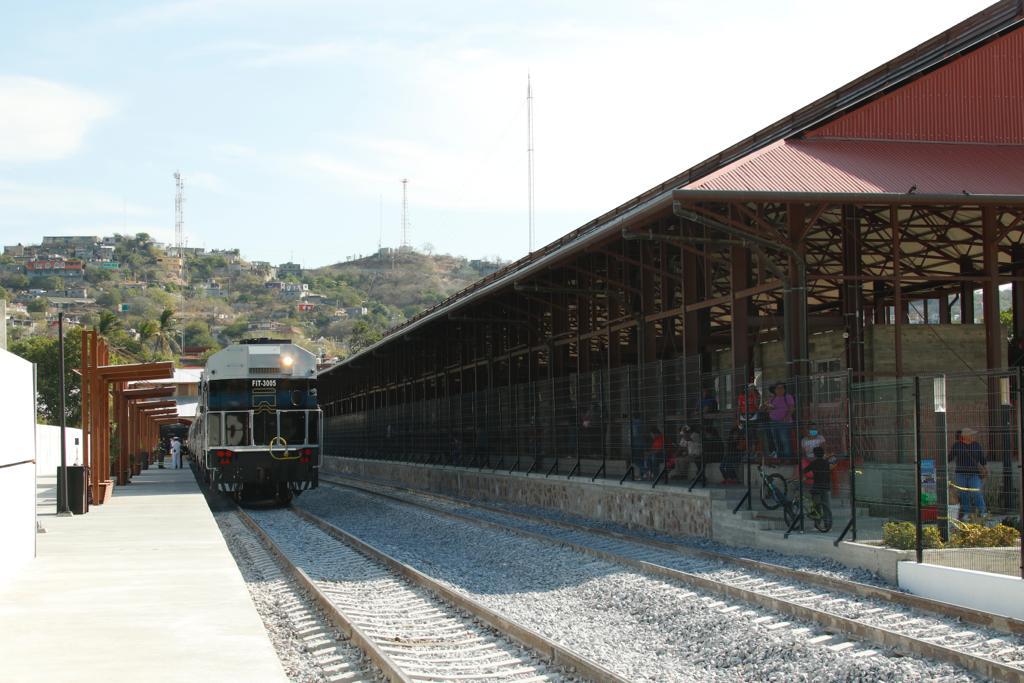AMLO inaugura el tren del Istmo