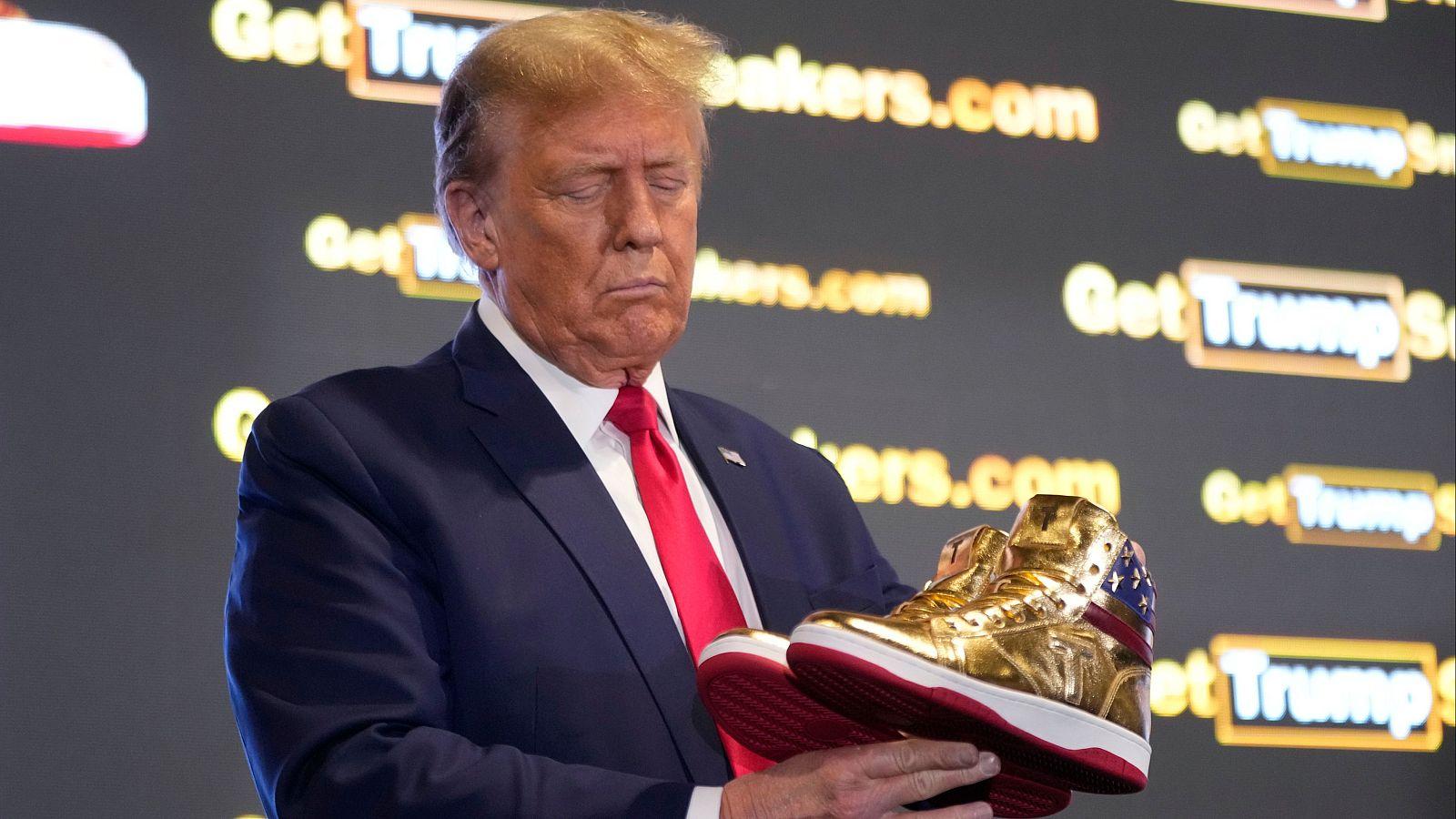 Donald Trump presenta su marca de Sneakers