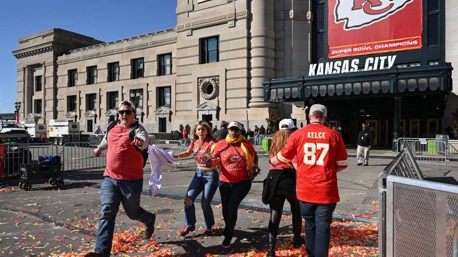 Se registra tiroteo en el desfile de los Jefes de Kansas