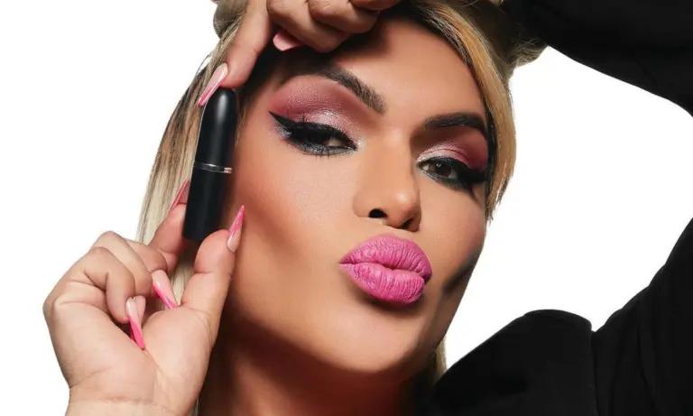 Wendy Guevara se convierte en la primera mexicana trans en colaborar con Mac Cosmetics