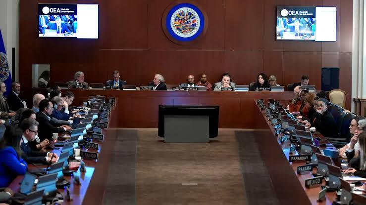 OEA condena asalto a embajada mexicana en Ecuador