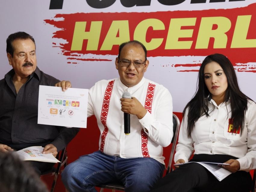 Denuncian a Julio Menchaca, Gobernador de Hidalgo de espionaje político