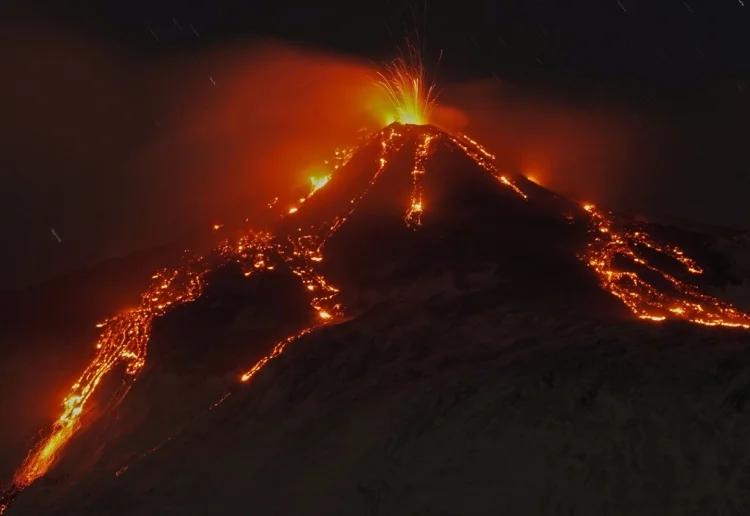Volcán Etna despierta 