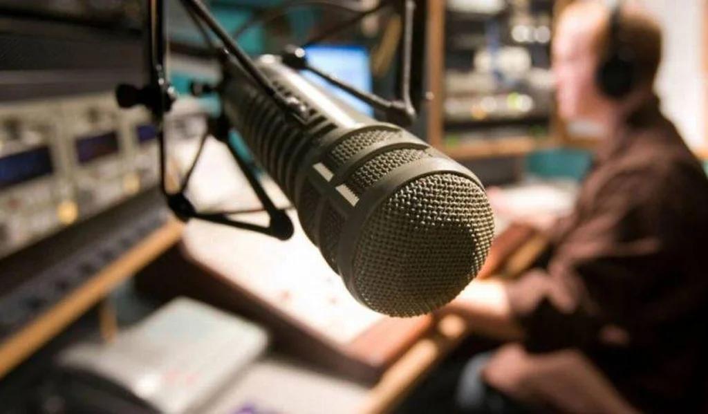 14 de septiembre: Día de la radio y la televisión en México