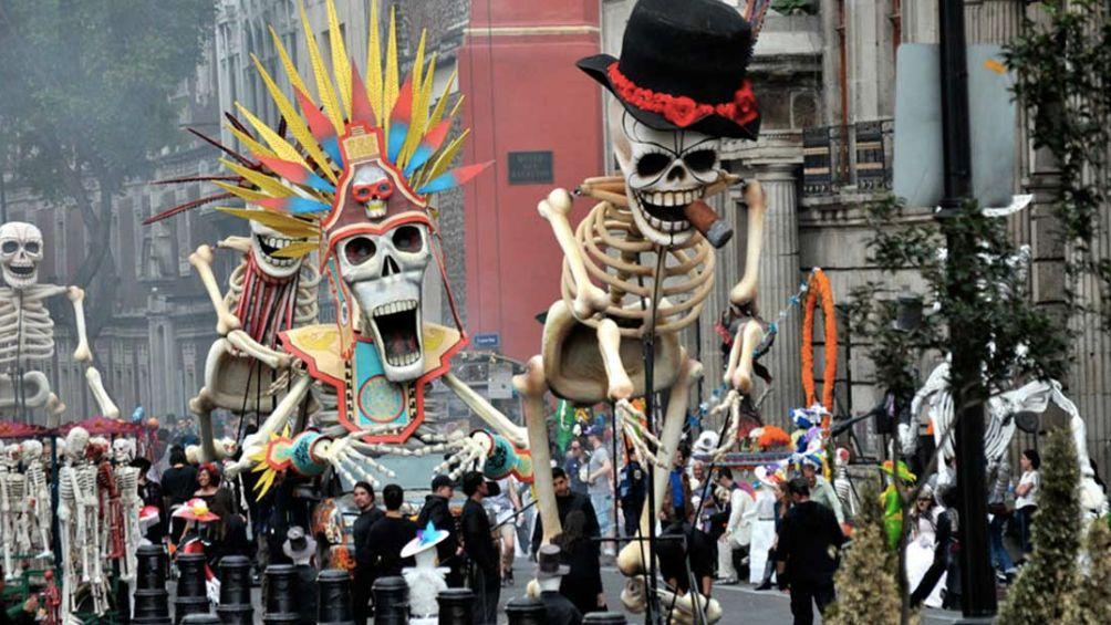 Ahí viene el Mega desfile del Día de Muertos 