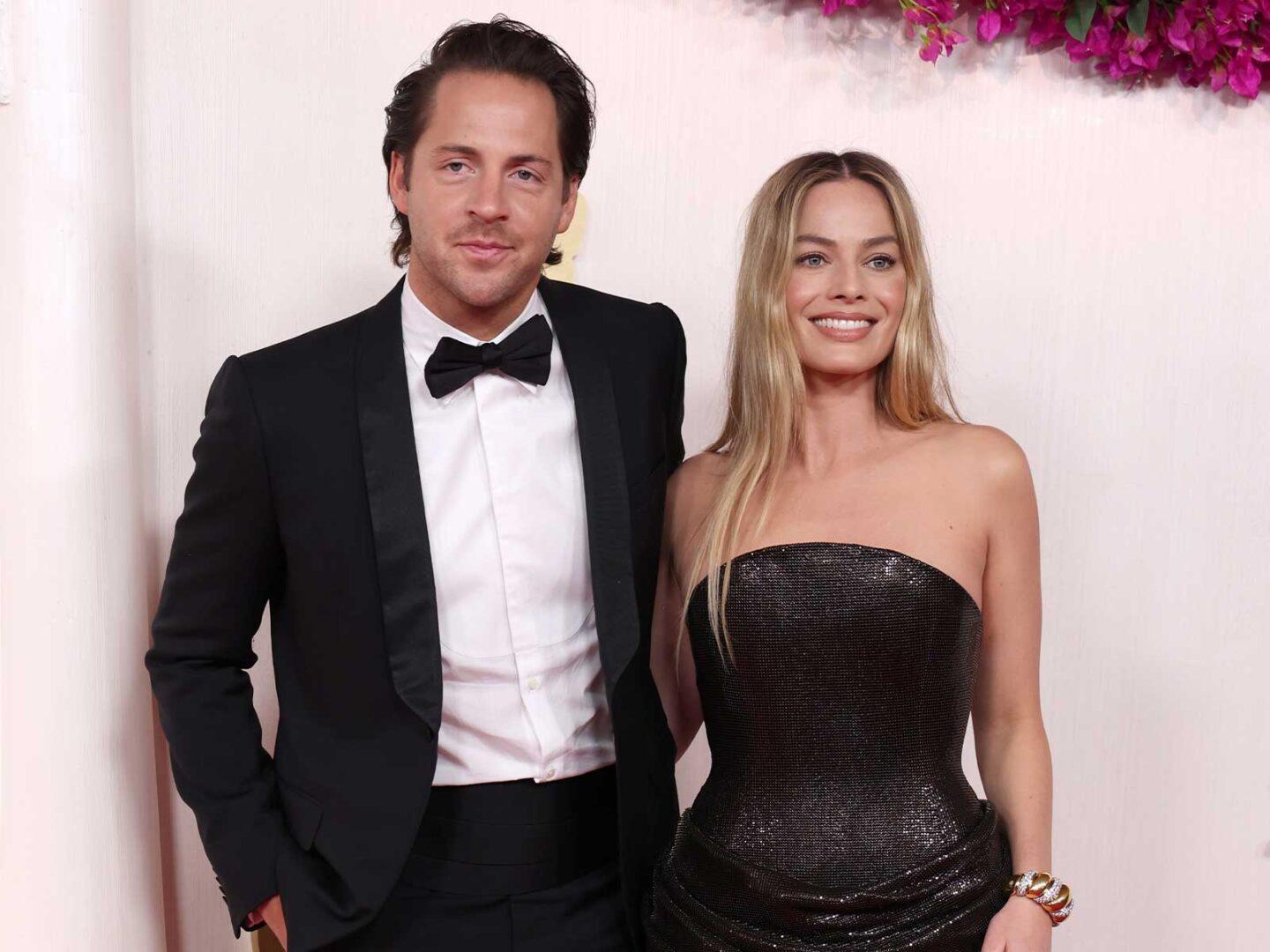 Margot Robbie y su esposo, Tom fueron captados de paseo con su bebé