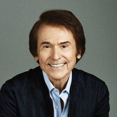 Raphael fue hospitalizado de emergencia 