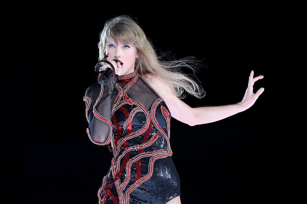 Taylor Swift repartió alrededor de 197 millones de dólares a su equipo 