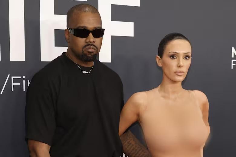 Kanye West y Bianca Censori no se arrepienten del vestido transparente en los Grammy