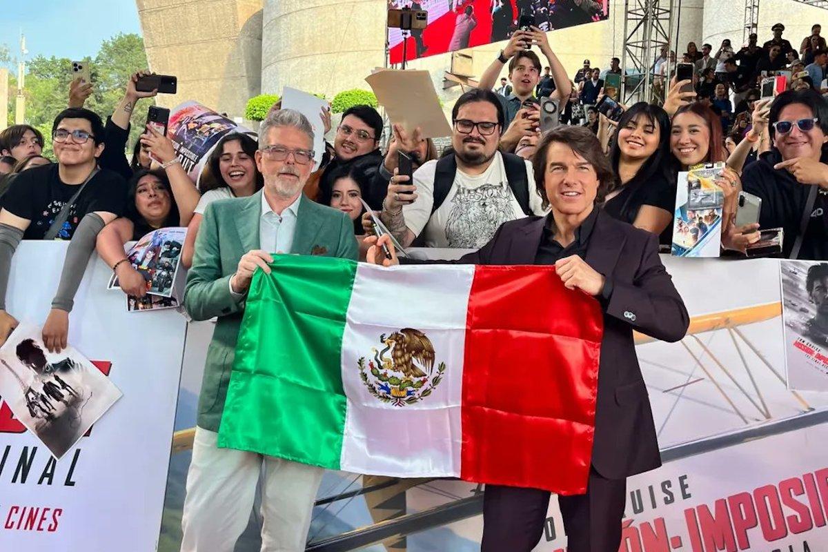 Tom Cruise llega a México para presentar Misión imposible: sentencia final