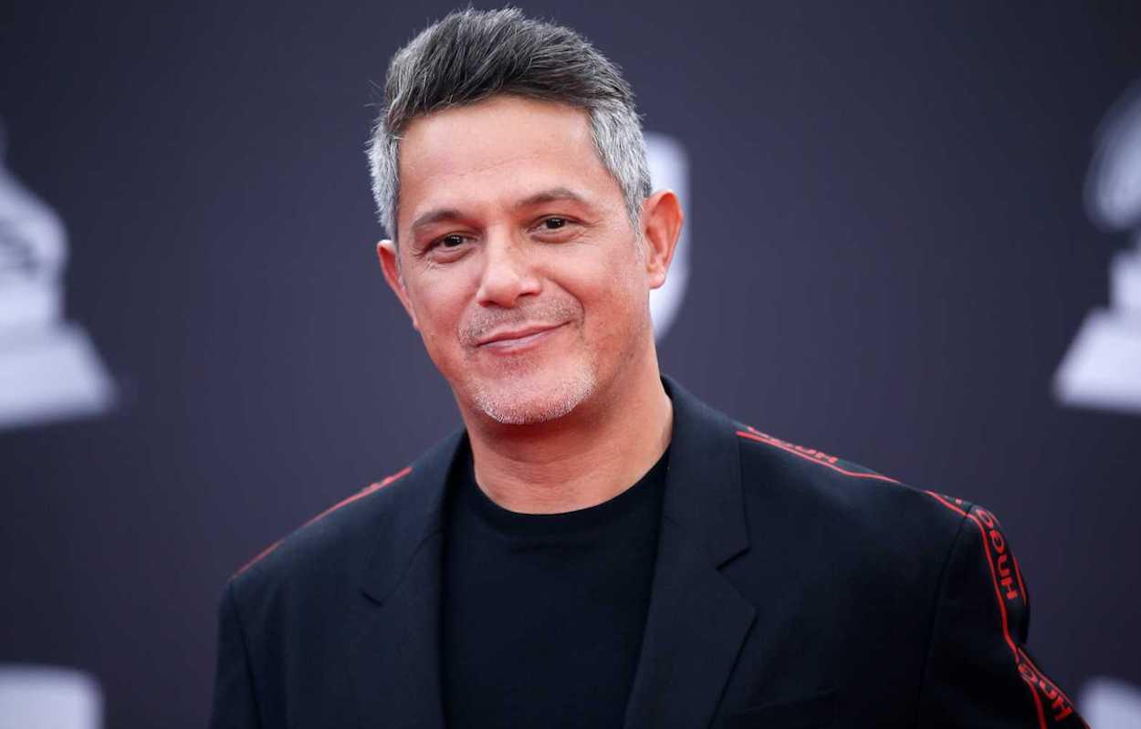 Alejandro Sanz respondió acusaciones de su fan