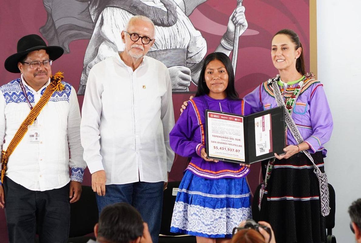 Atiende Claudia Sheinbaum a comunidades indígenas en Nayarit