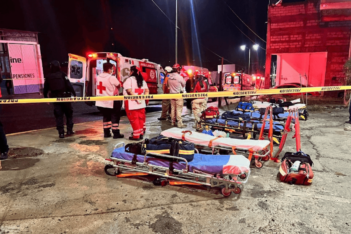 Incendio en anexo en San José Iturbide deja 12 muertos: Fiscalía investiga causas