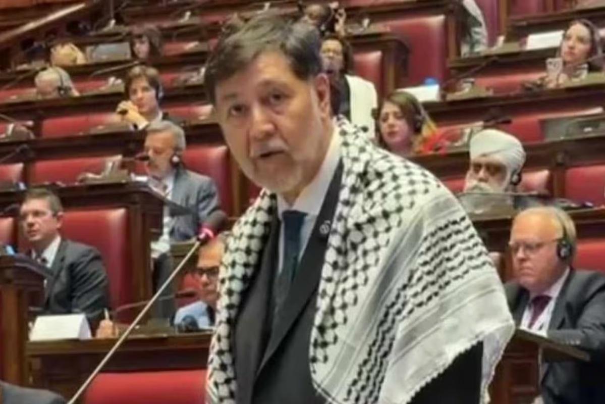 Fernández Noroña pidió por la paz en Palestina en el parlamento interreligioso 