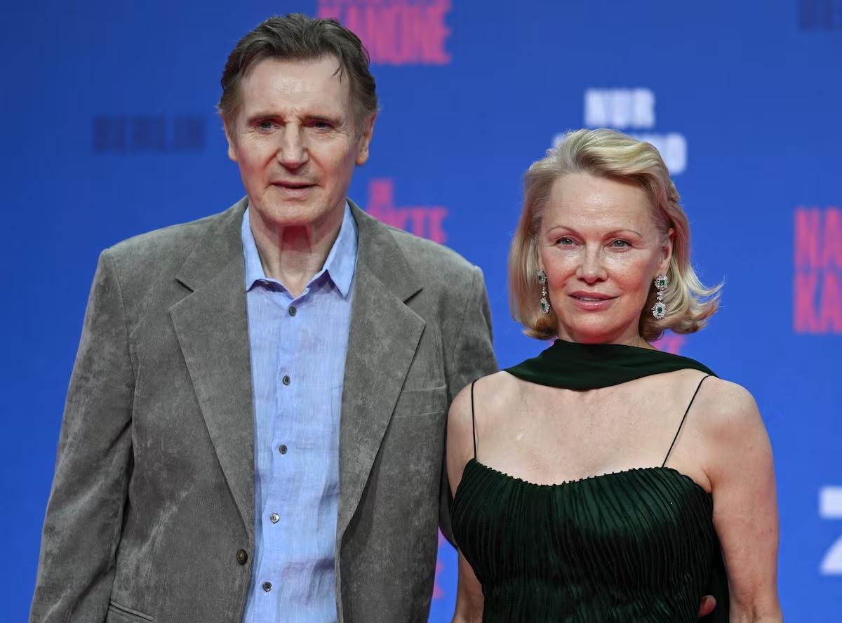 Pamela Anderson y Liam Neeson ¿de romance?