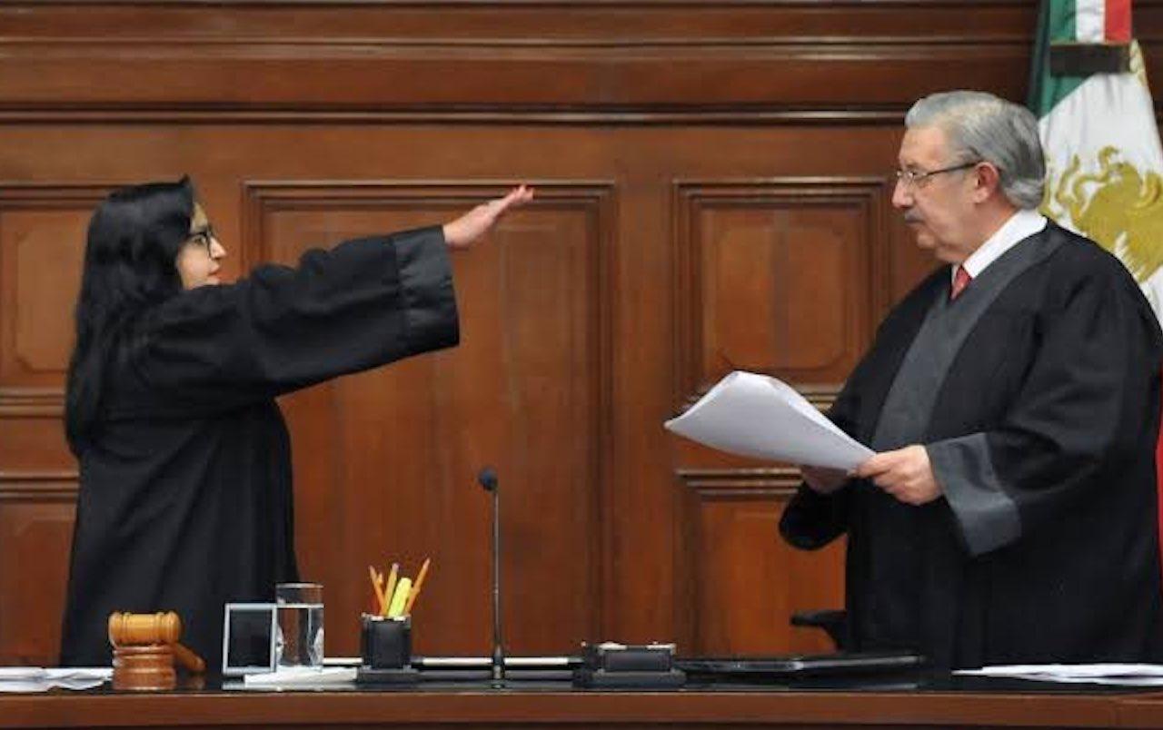 ¡Entre aplausos! Despiden a ministros de la SCJN previo a su última sesión