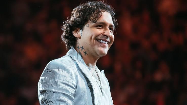 Demanda entre Christian Nodal y universal continúa