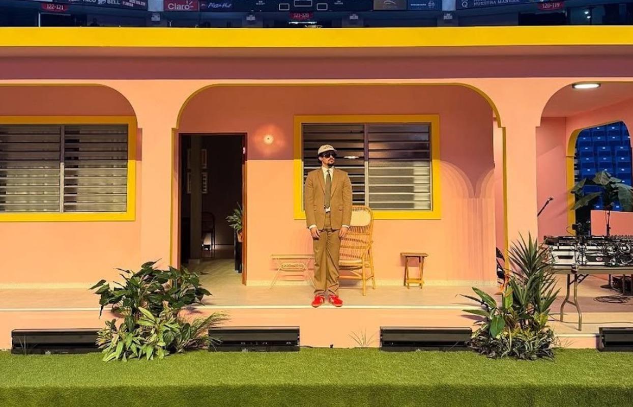 Hombre demanda a Bad Bunny por usar su casa en video y residencia de Puerto Rico