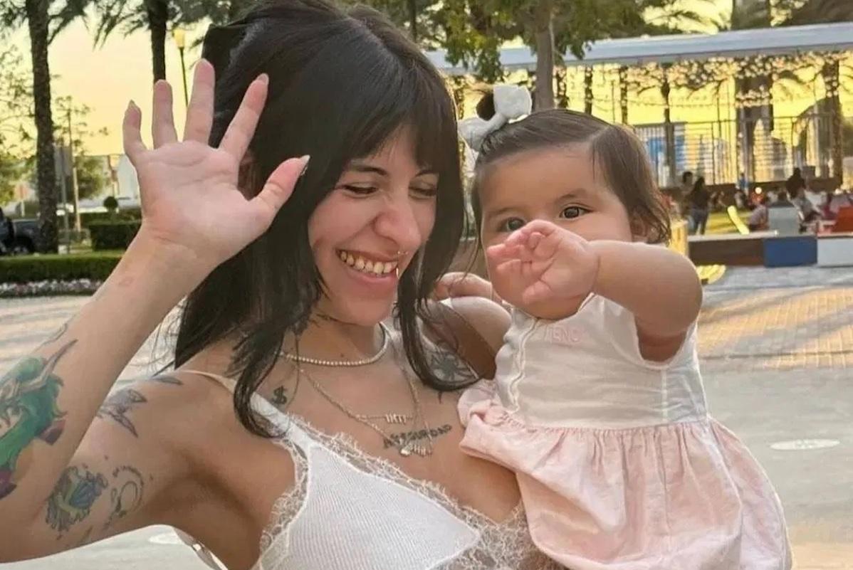 Cazzu revela la mala relación que tiene con Nodal