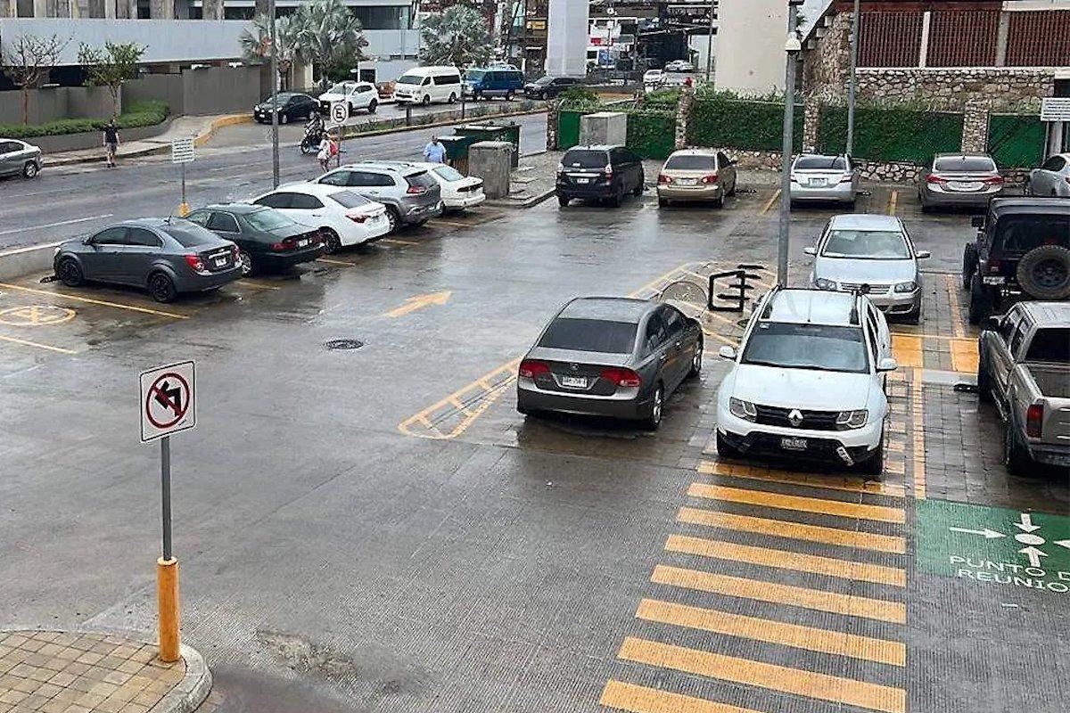 Sismo en Los Cabos afecta al aeropuerto